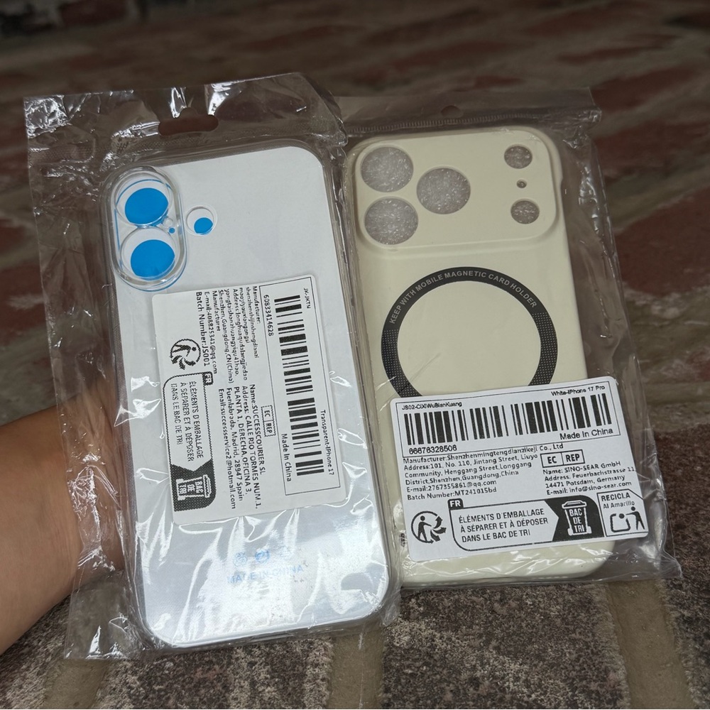 2 Pack IPhone 17 Cases. 1-Cream Mag Safe 17 Pro, 2- Clear Transparent IPhone 17
